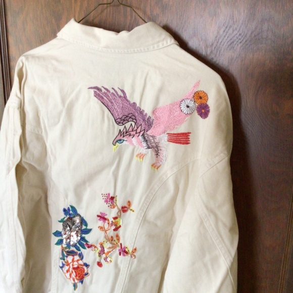 Nasty Gal Embroidered Beaded Oversized Shacket in White Combo sz 4 NWT - Picture 9 of 10